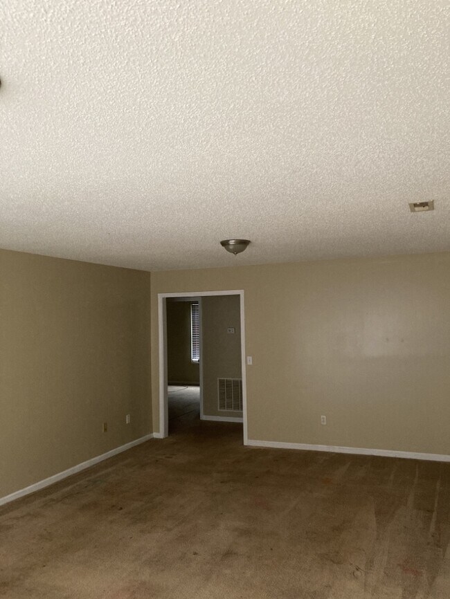 Foto del edificio - 106 Townsley Ct
