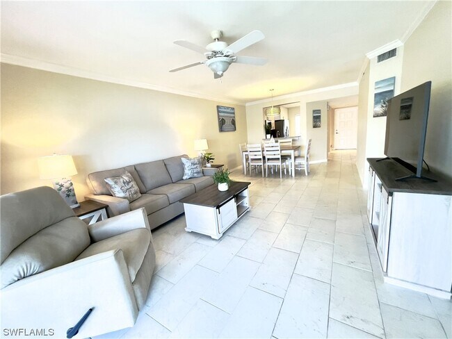 Foto del edificio - 7800 Emerald Cir