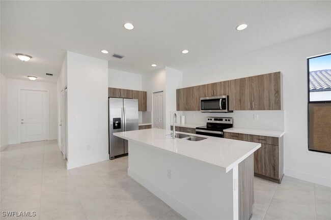 Building Photo - 5574 Cassidy Ln