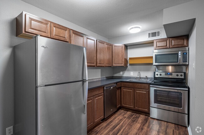 1BR, 1BA - 700SF - Calatrava Flats