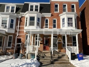 Building Photo - 277 W Jackson St