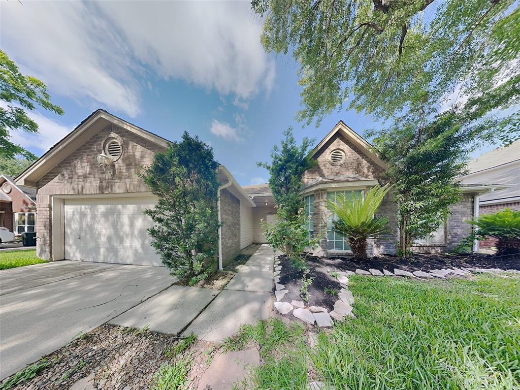 Primary Photo - 3415 Carriage House Dr