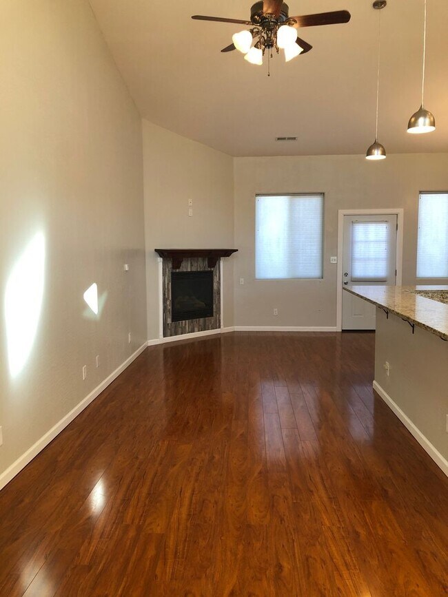 Building Photo - Sunny Three Bedroom in North Prescott Valley