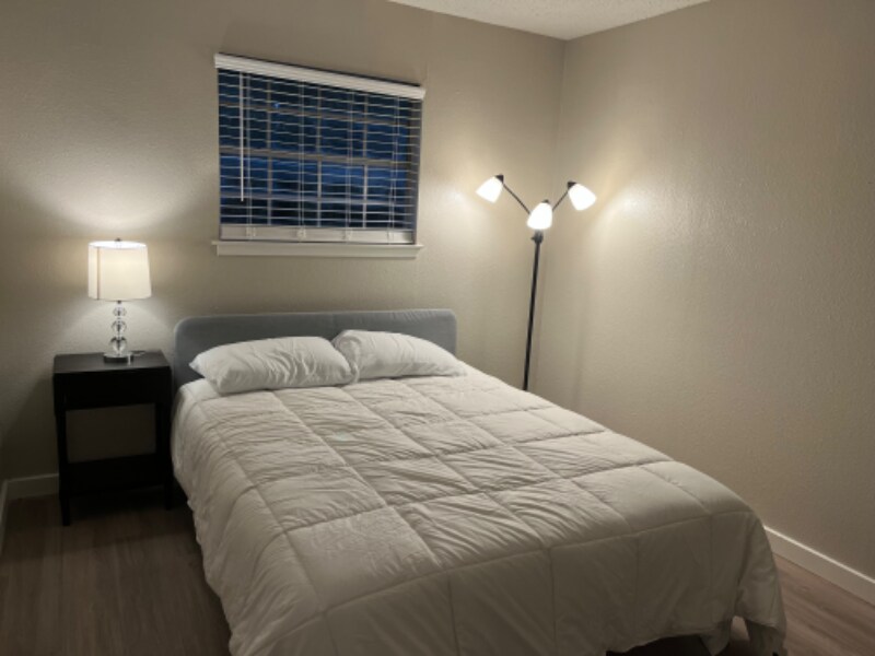 Foto principal - 4520 Bennett Ave