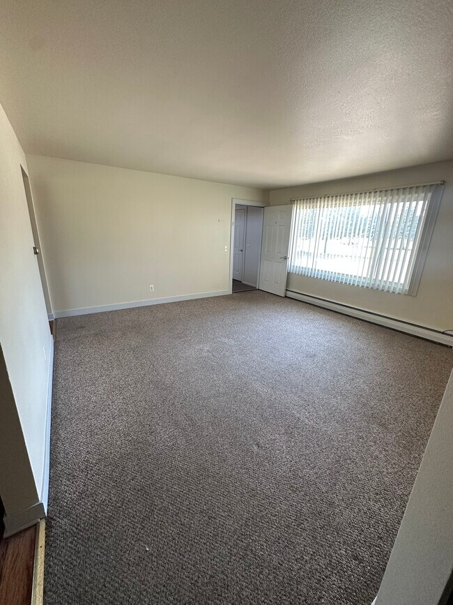 6425 Lake Michigan Dr, Allendale, MI 49401 Apartments in Allendale