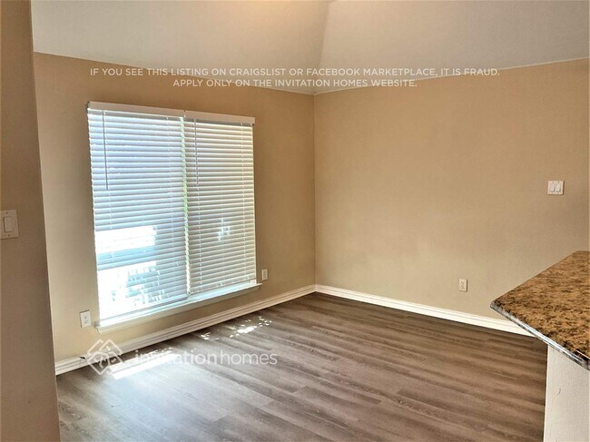 Foto del edificio - 512 Hidden Meadow Ct