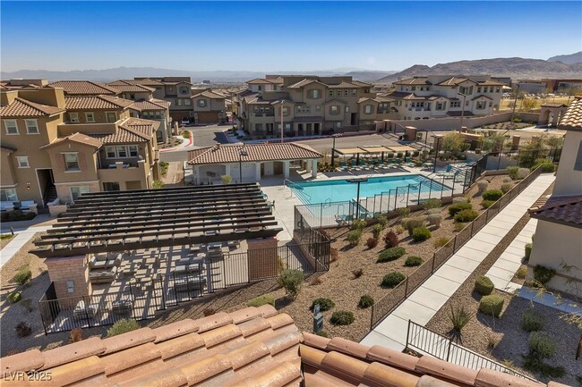 Foto del edificio - 164 Lomita Heights Dr