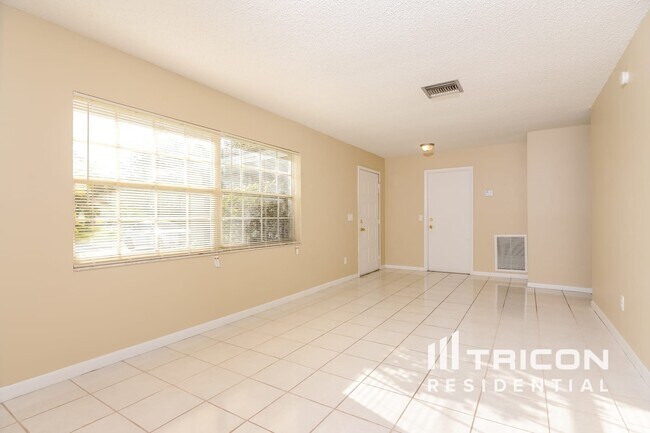 Building Photo - 14502 Mainland Greens Pl
