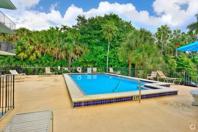 Ocean View Heights Apartments for Rent with High Ceilings - Miami, FL ...