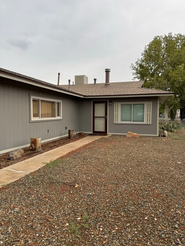 Foto del edificio - 17270 E Peach Tree Rd