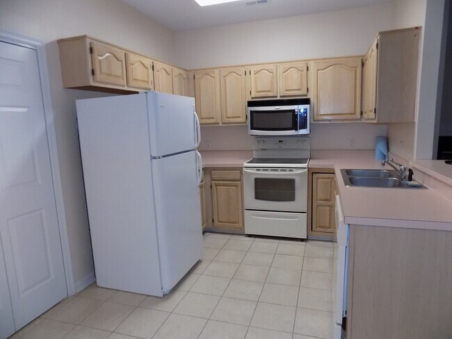 Building Photo - KILN CREEK - Claymill Corner