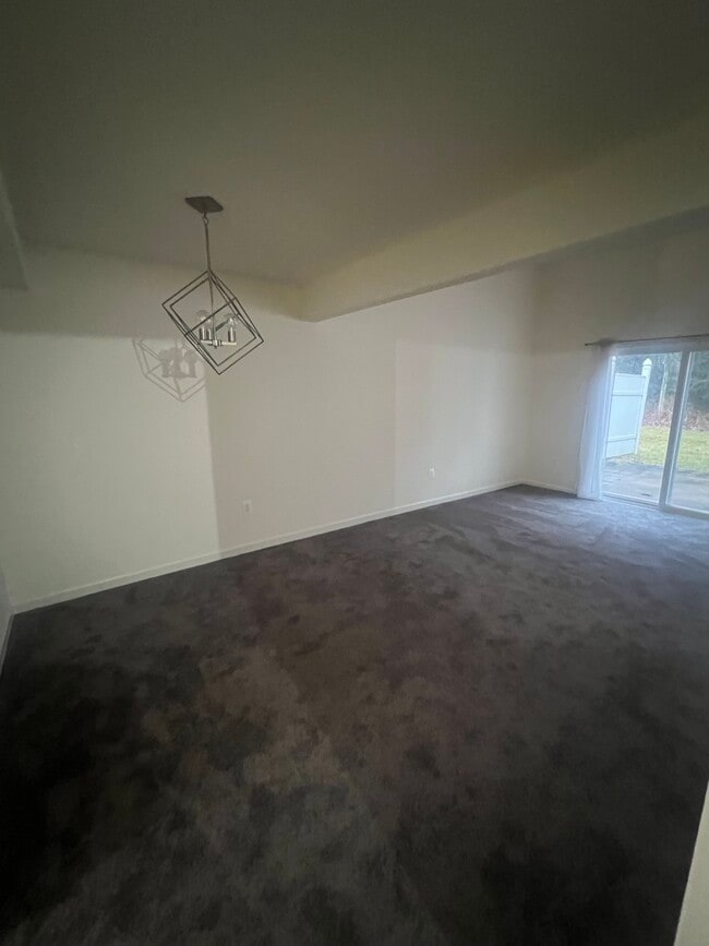 19 Whispering Pines Rd, Wilton, NY 12831 Townhome Rentals in Wilton