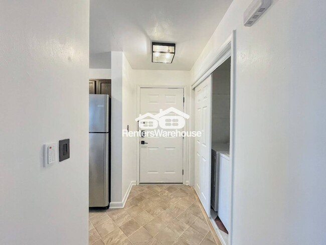 Foto del edificio - 1843 Chantilly Ct