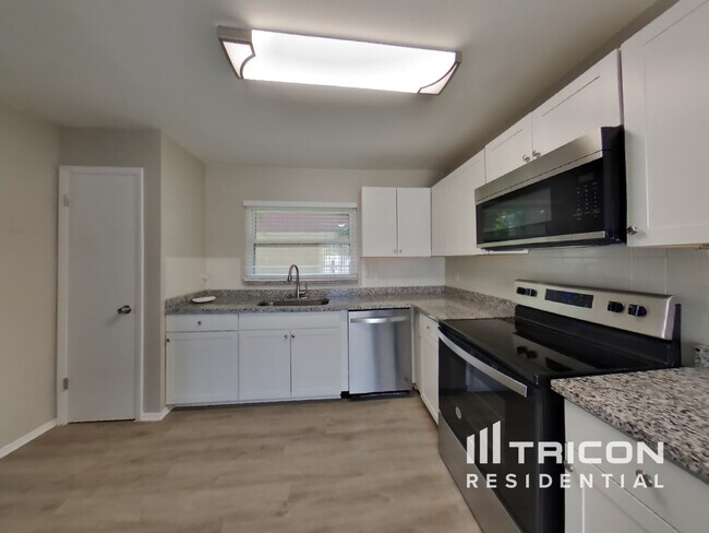 Foto del edificio - 3200 Running Deer Path Kissimmee FL