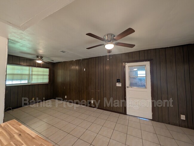 Foto del edificio - 2907 Sam Hicks Rd