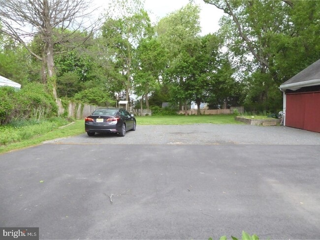 Building Photo - 3840 Nottingham Way
