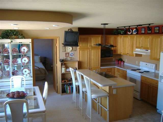  - 115 Calumet St