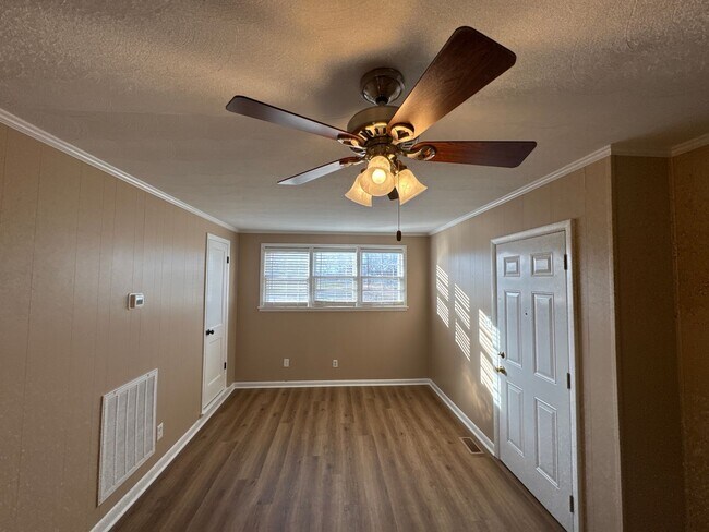 Foto del edificio - Charming 3BR Near MTSU & Downtown Murfreesboro