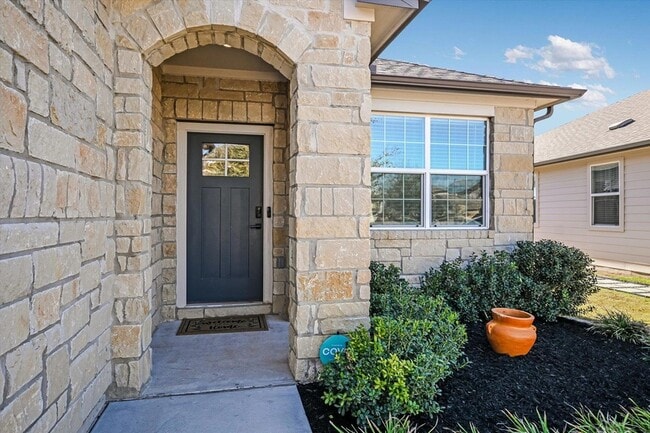 Foto del edificio - 507 Bluffview Dr.