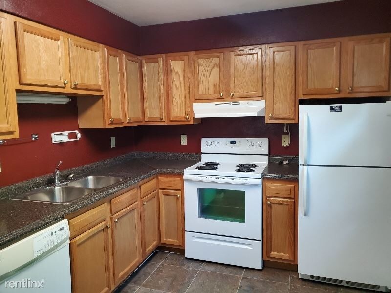 Foto principal - 301 3rd St S