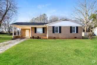 Building Photo - 649 Woodmont Cir