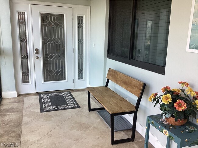 Foto del edificio - 26140 Hickory Blvd