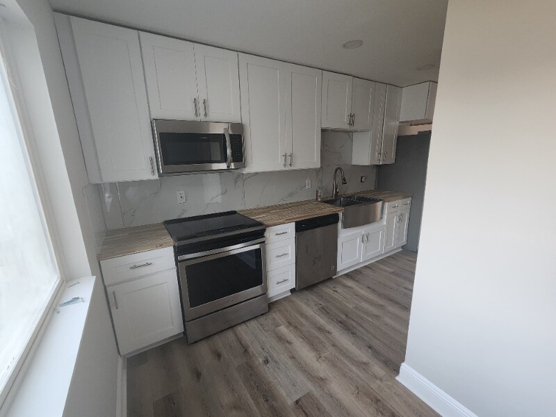 Foto principal - 390 W Lake Ave NW