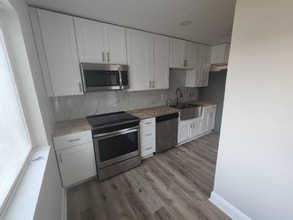 Building Photo - 0 W Lake Ave NW