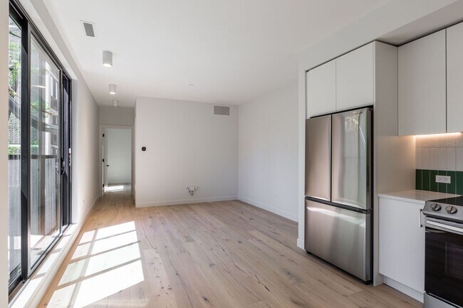 Foto del edificio - 1700 Oak Ave