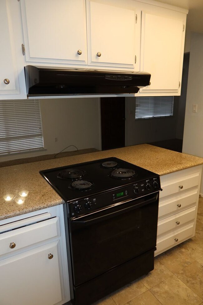 Foto del edificio - 7374 Farm Dale Wy