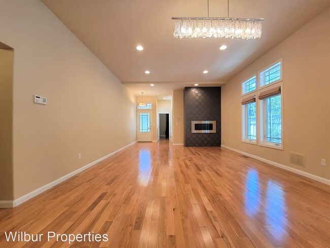 Building Photo - 4 br, 3 bath House - 510 Gilbert Avenue