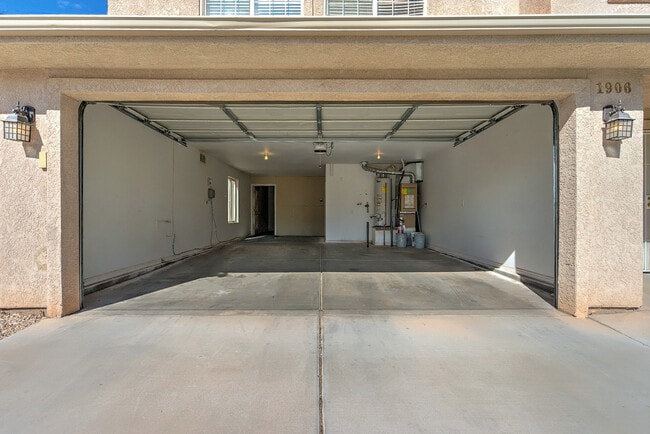 Foto del edificio - Generously Sized 5 bedroom, 3 bathroom home in Washington!