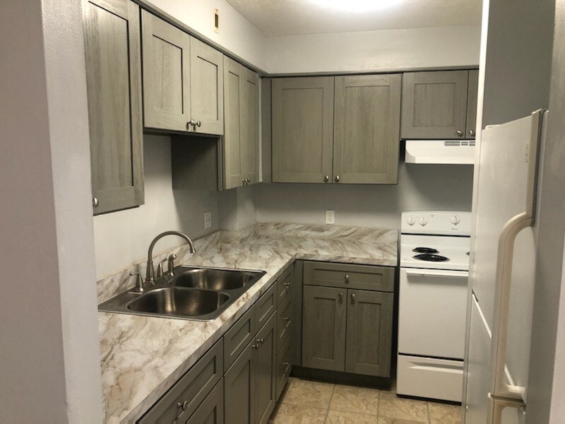 Primary Photo - Helena Apartments