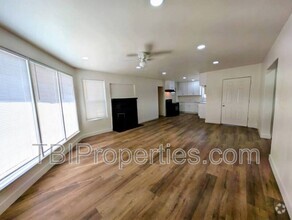 Building Photo - 936 Bradley St