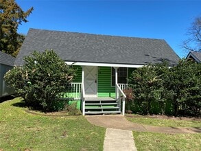 Building Photo - 3300 Elks Dr