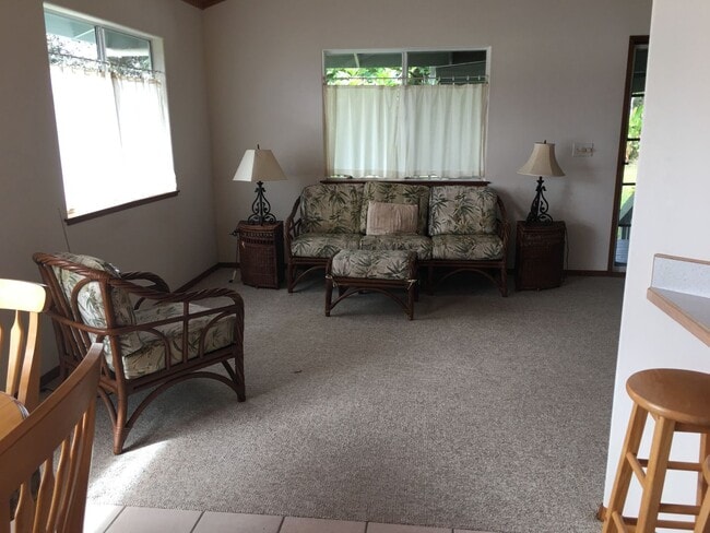 Building Photo - Partially Furnished Home in HPP