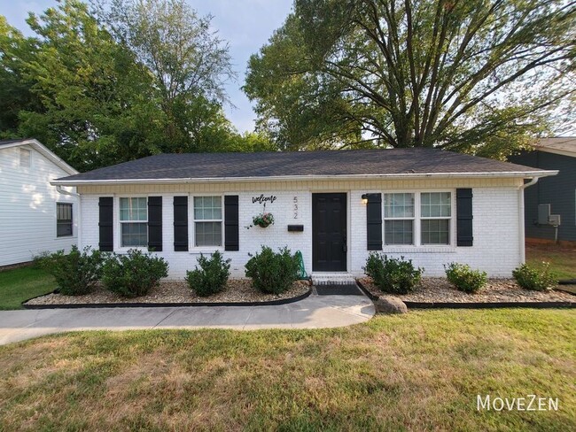 Building Photo - 532 Walnut St Rock Hill, SC 29730 Charming...