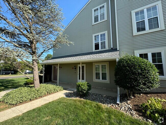 Delancey Court Apartments for Rent with a Walk In Closet Newtown PA