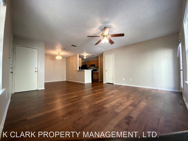 Building Photo - 3 br, 2 bath House - 9205 SHADOW CREST DR