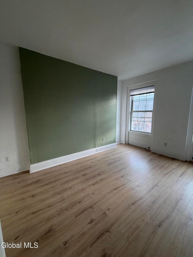 Building Photo - 54 Westerlo St