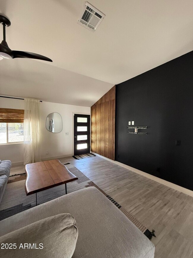 Foto del edificio - 2914 N 47th St