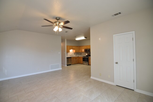 Foto del edificio - 4312 Acorn Creek Trail
