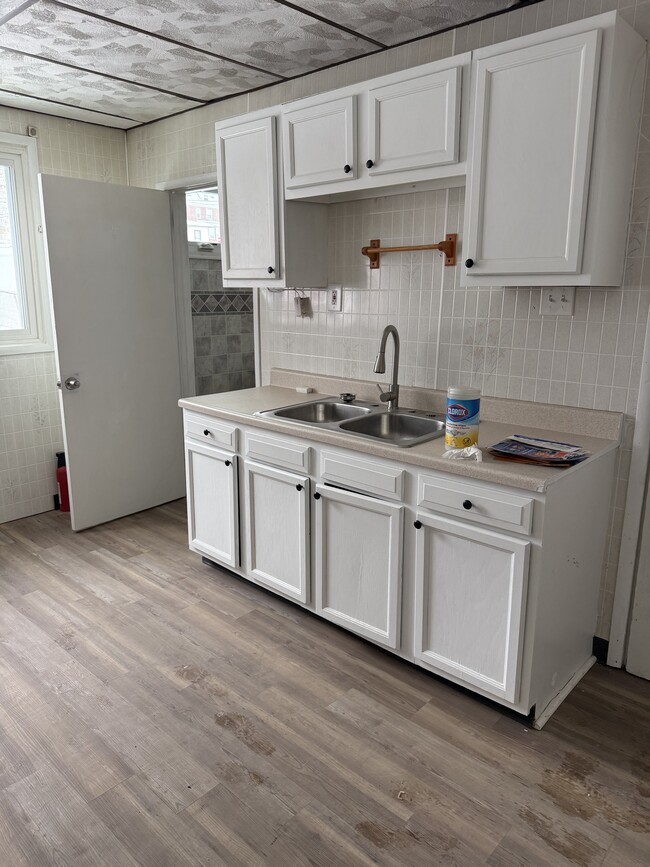 Photo - 1837 Beech St House