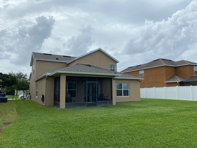 Building Photo - 490 Michigan Estates Cir