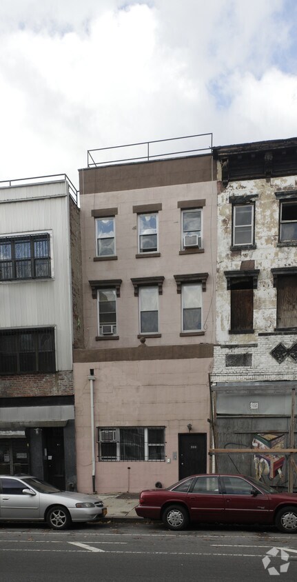 Foto principal - 988 Bedford Ave
