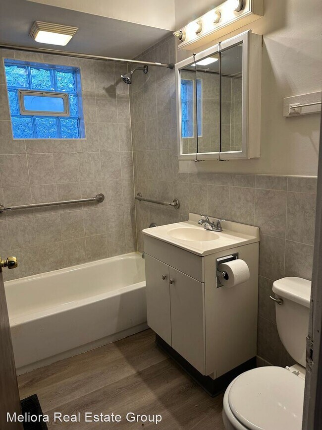 Building Photo - Studio, 2 bath House - 5233 S Aberdeen Street