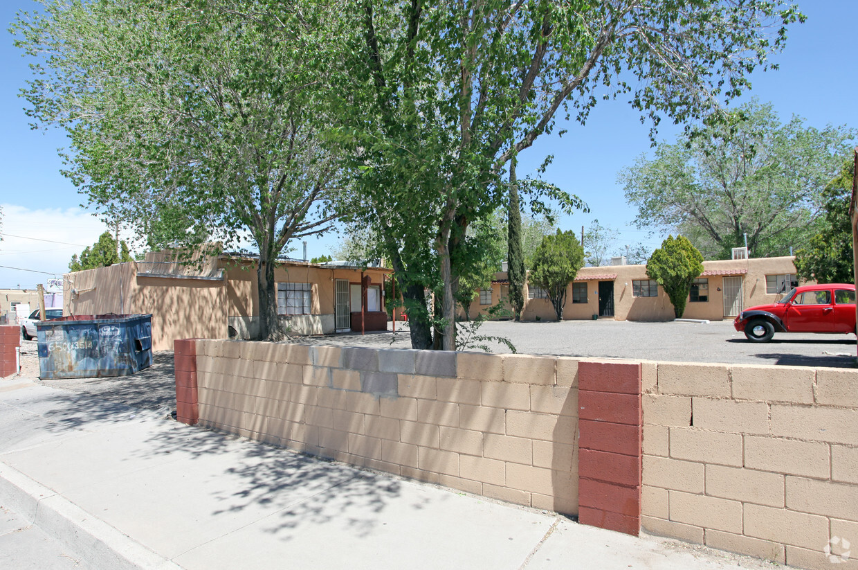 Building Photo - 6500 Cochiti Rd SE