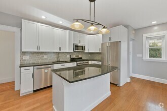 Building Photo - 47 Teele Ave