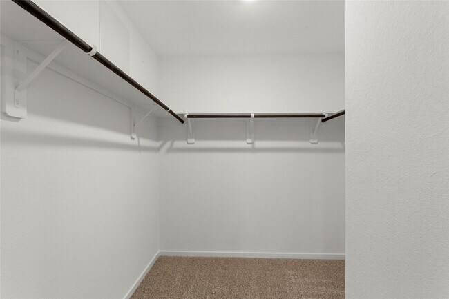 Building Photo - 40839 Hawthorne Glades St