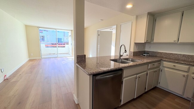Foto del edificio - Cute Upgraded 2 bedroom/2 Bath